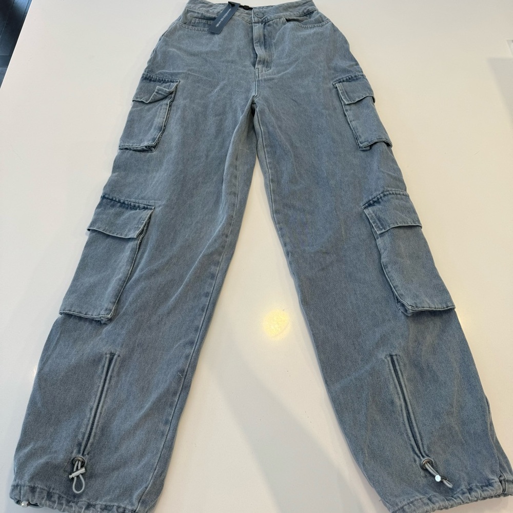 Manière de voir High Waisted Denim Cargo Jeans
